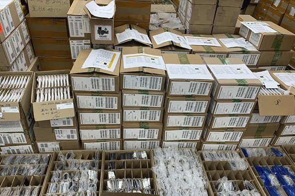 где купить Макбук