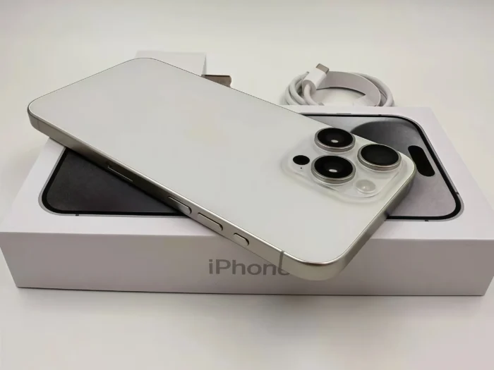 поставщик БУ техники apple